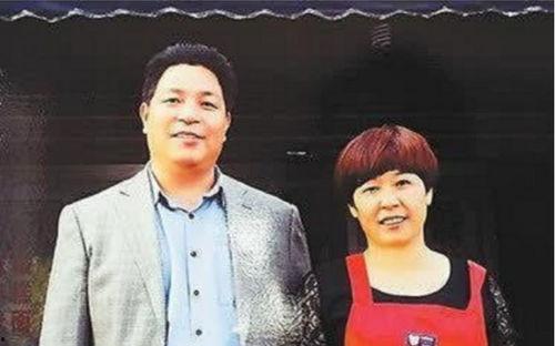 何荣锋与戴杏芬视频,视频记录美好时光